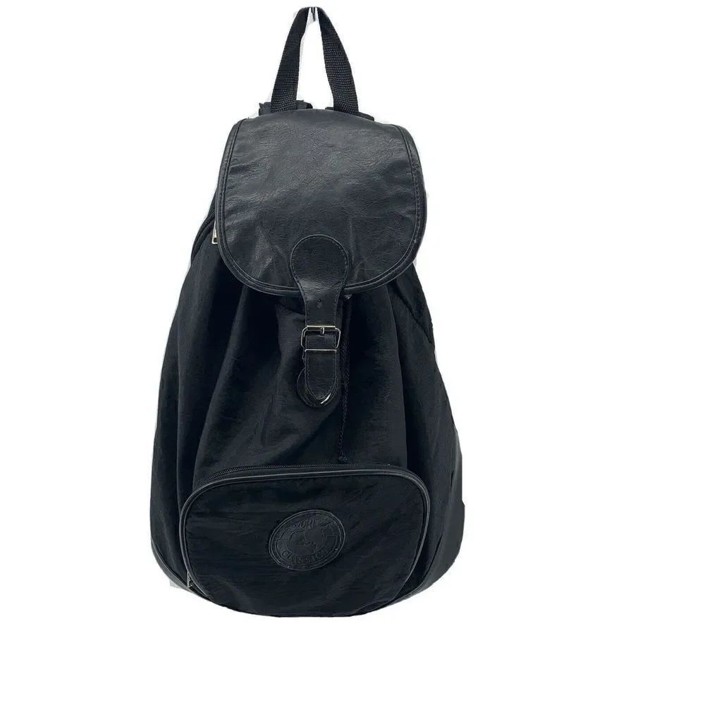 World Classics Black Vintage 90's Backpack